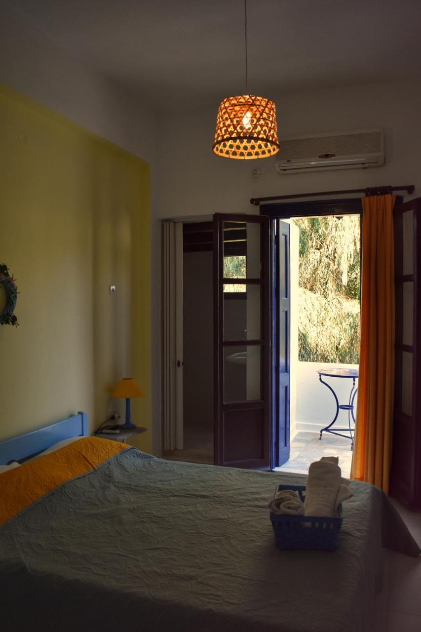 Alisahni Hotell Vári Exteriör bild