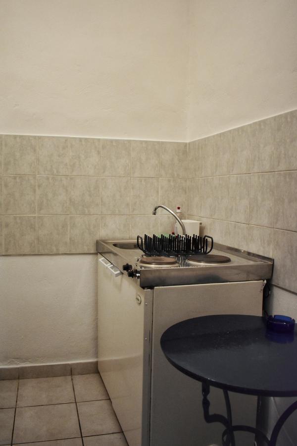 Alisahni Hotell Vári Exteriör bild